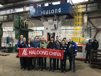 買壓力機的企業(yè)為什么都考察這家42年的壓力機廠家？